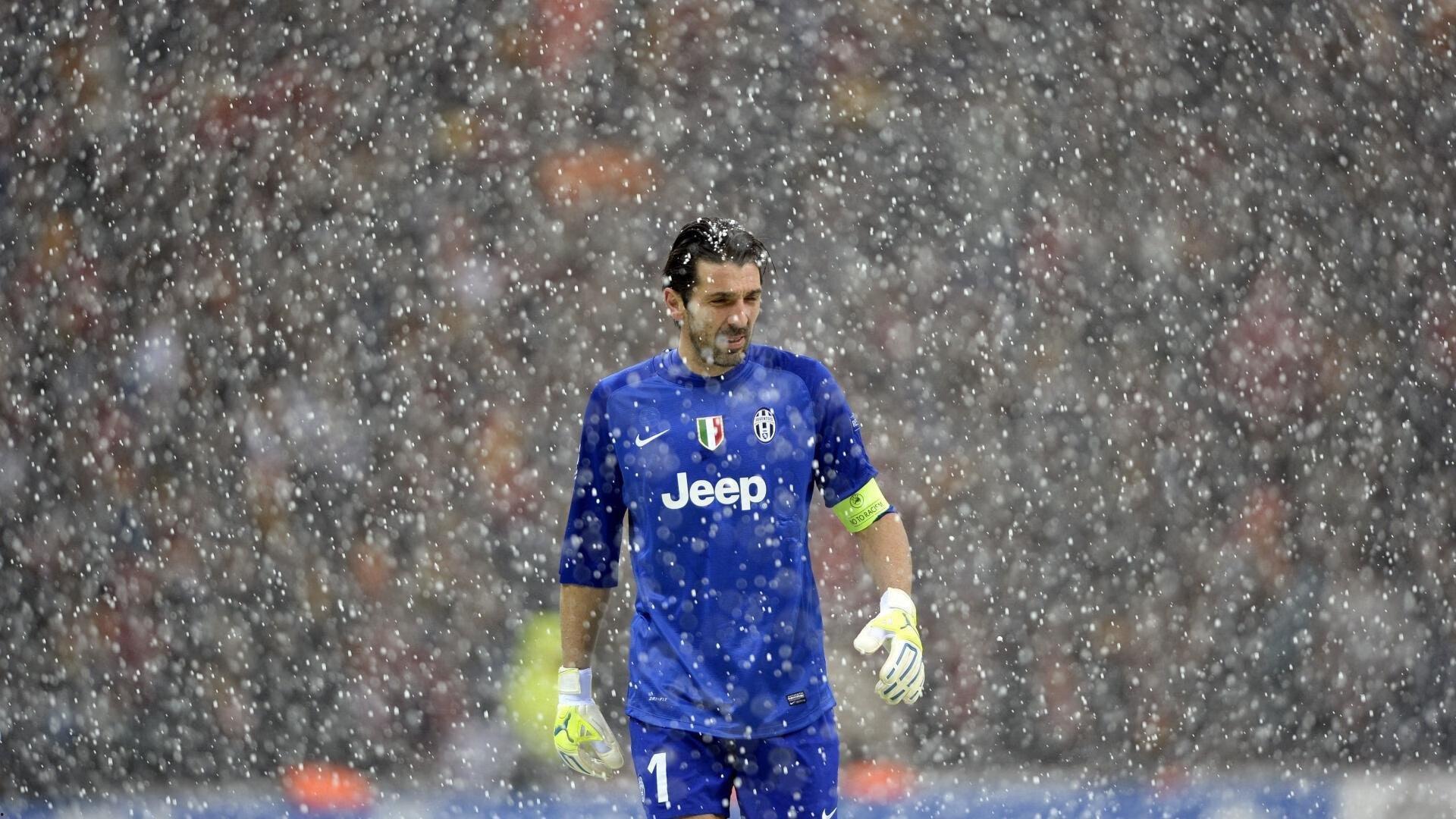 哈维大师开讲，揭秘巴塞罗那在人文关怀与战术革新中的双重进化之路